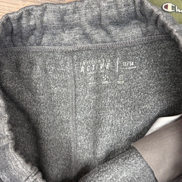 Youth large 3 piece lot - Picture 3 of 7